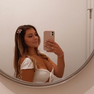 Meet your Posher, Julianna